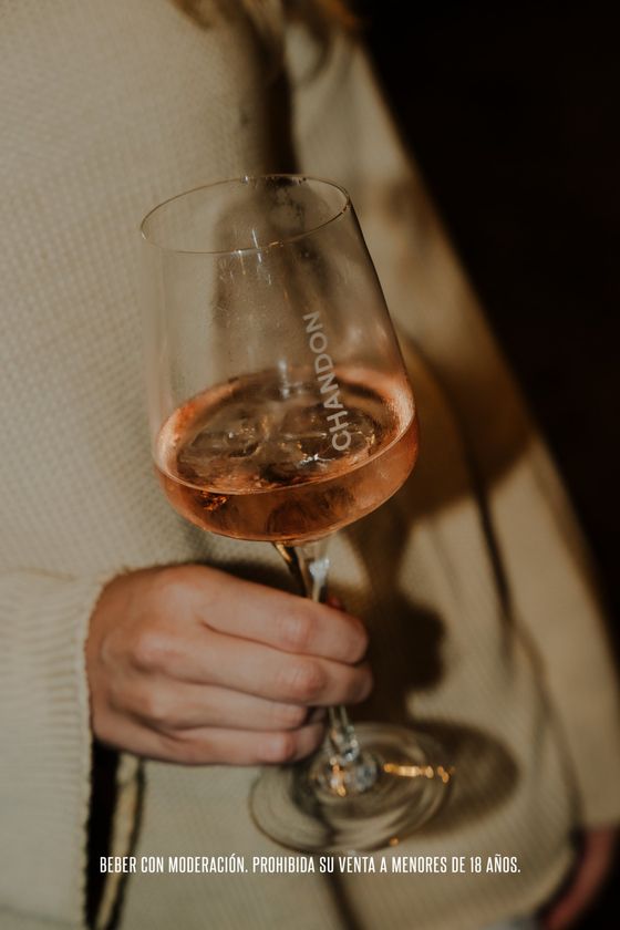Copa de Chandon Délice Rosé con hielo