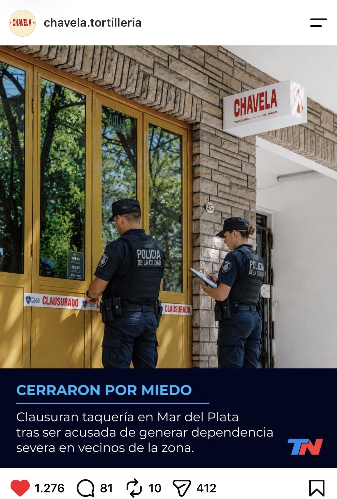 Post de @chavela.tortilleria con una falsa clausura del local